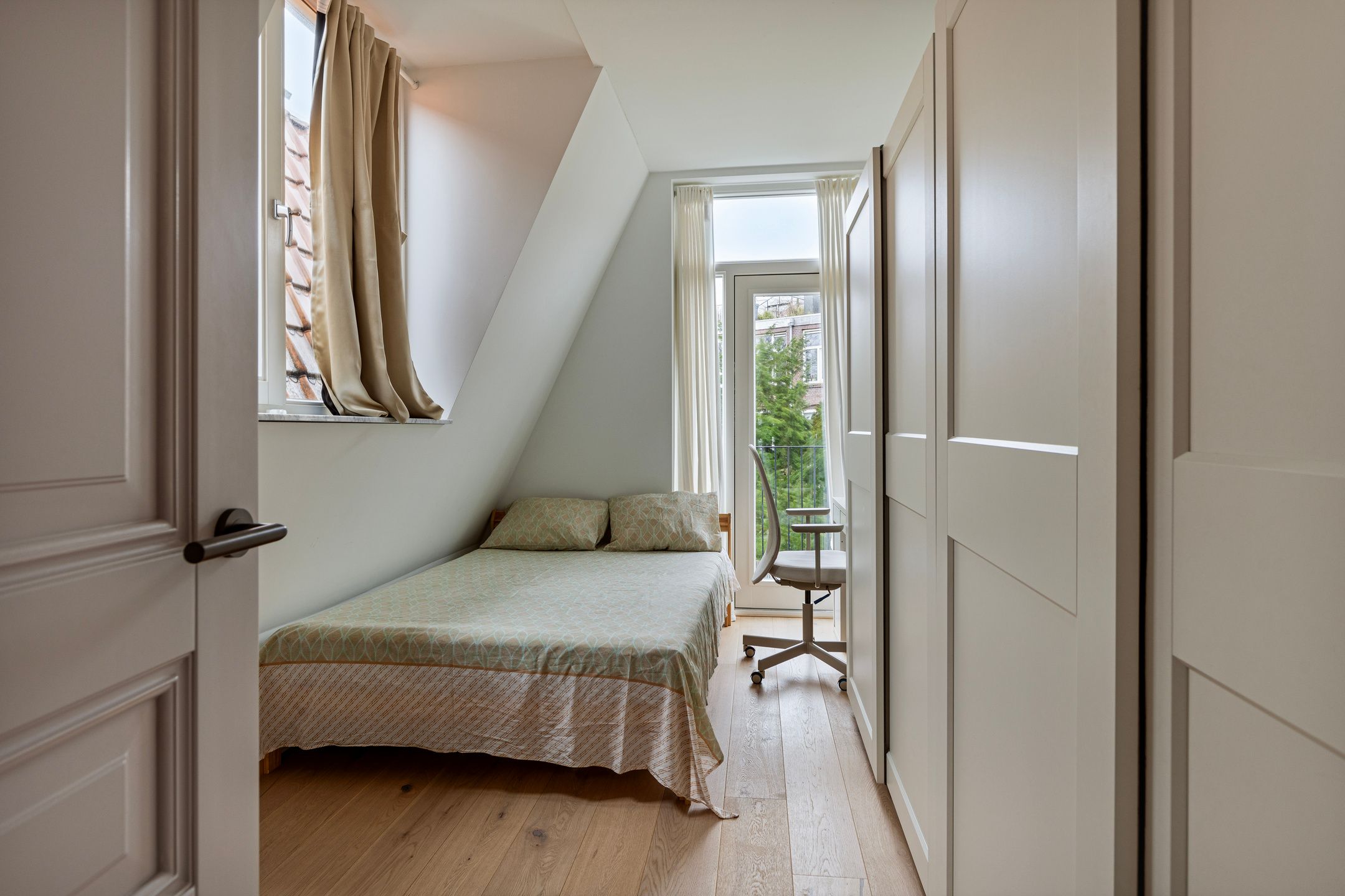 Foto 24 van Heemraadssingel 82-C