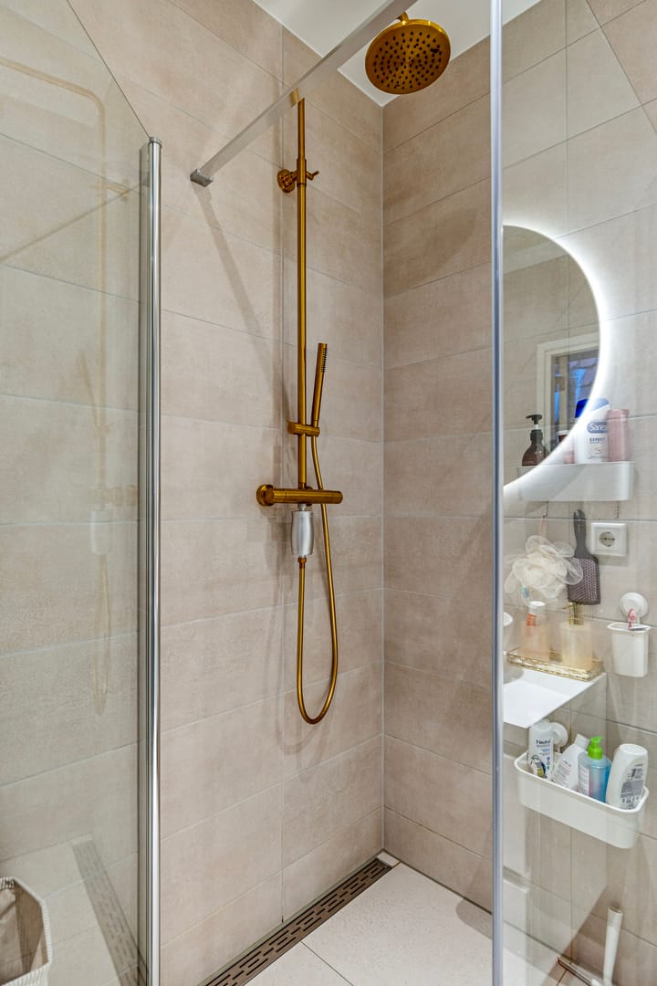 Photo 28 of Heemraadssingel 82-C