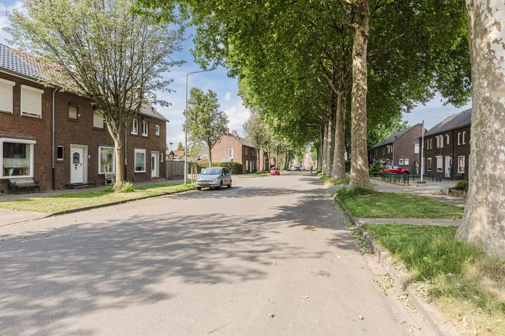 Photo 3 of Anemonenstraat 13