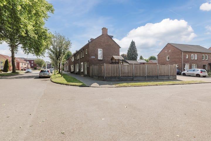 Photo 5 of Anemonenstraat 13