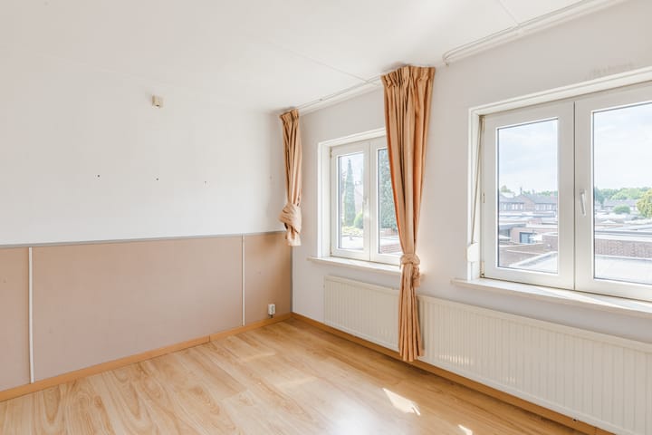 Photo 22 of Anemonenstraat 13