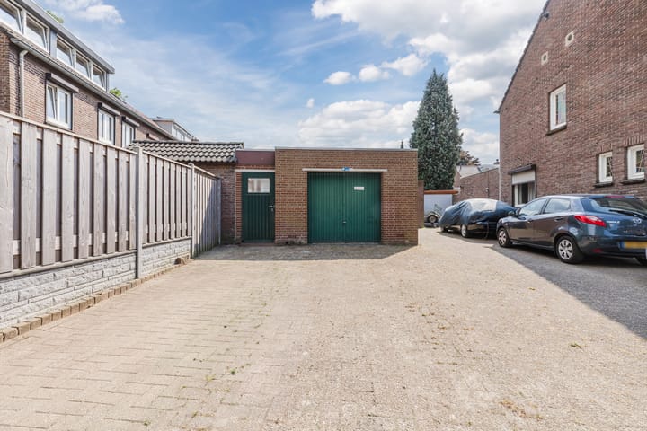 Photo 44 of Anemonenstraat 13