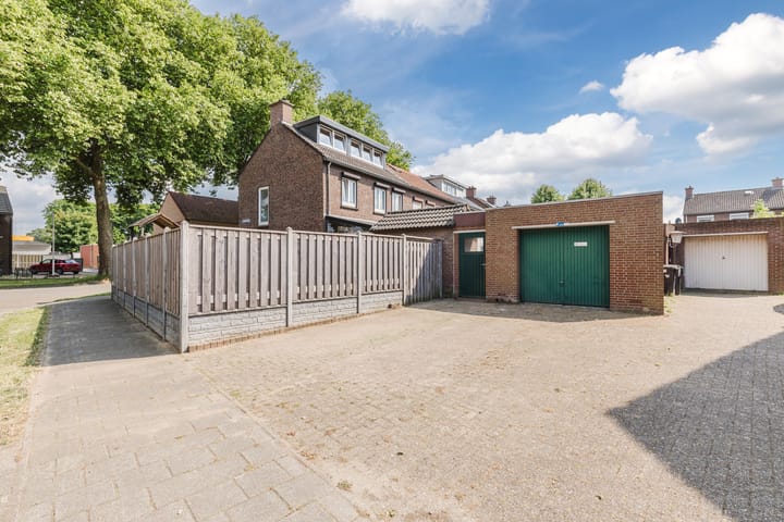 Photo 45 of Anemonenstraat 13