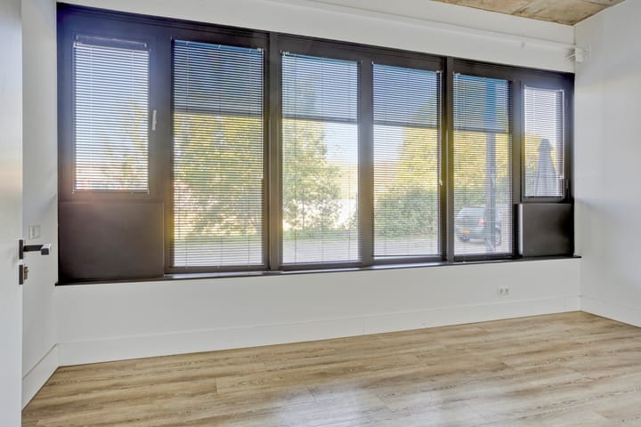 Foto 13 van Eekbrouwersweg 6-A