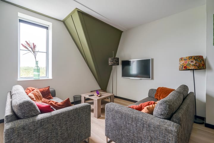 Foto 42 van Pluis 16