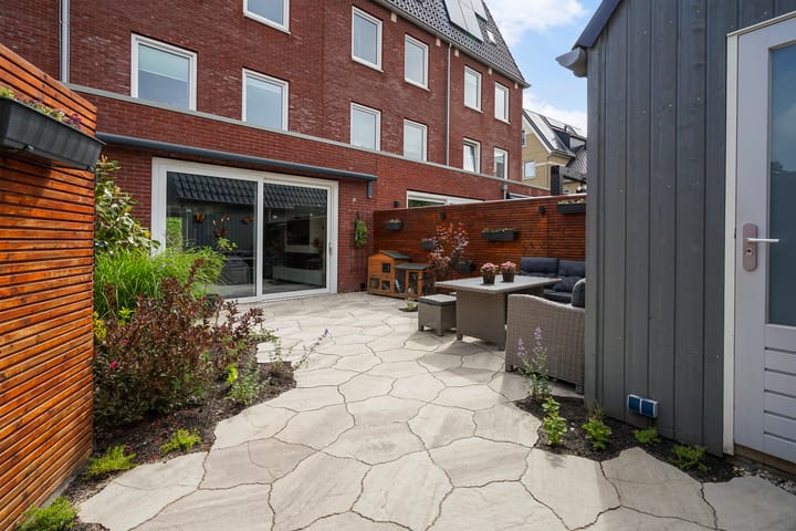 Foto 50 van Pluis 16