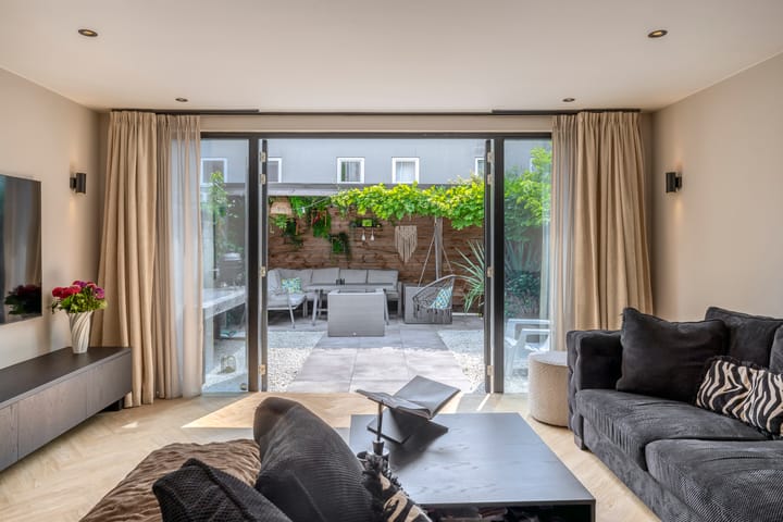 Foto 2 van Plutostraat 12