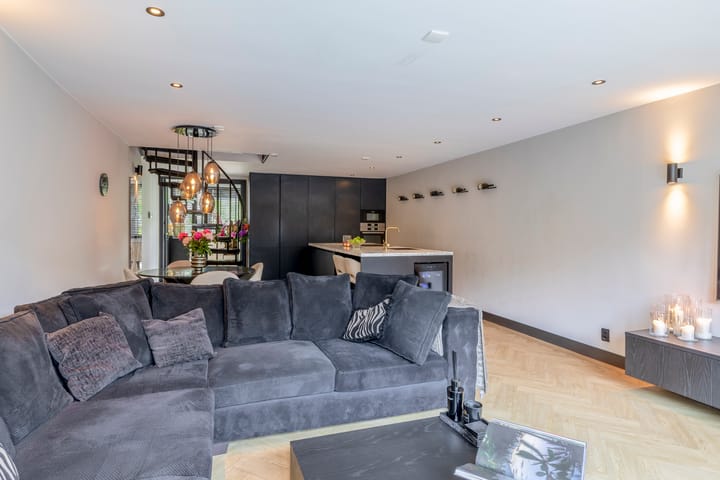 Foto 14 van Plutostraat 12