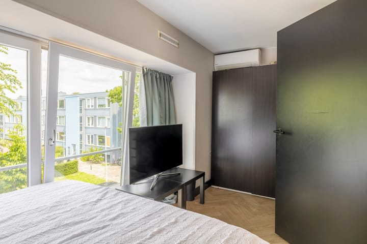 Foto 42 van Plutostraat 12