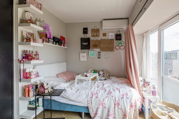 Foto 44 van Plutostraat 12