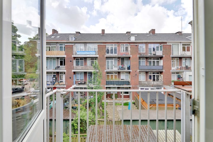 Foto 12 van Russischestraat 74-B02