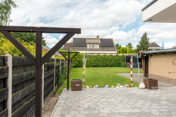 Foto 13 van Buorren 69