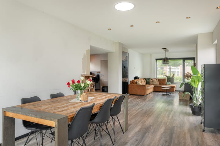 Foto 23 van Buorren 69