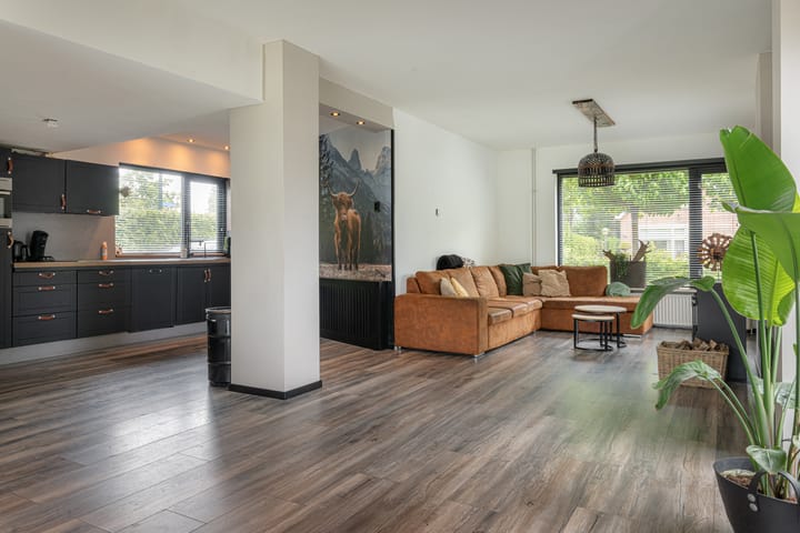 Foto 26 van Buorren 69