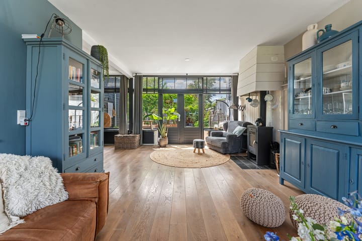 Foto 2 van W.B. van der Veldenstraat 24