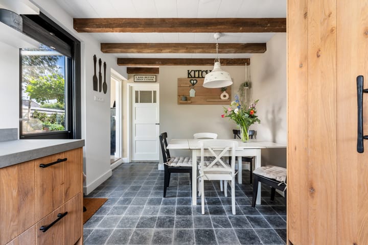 Foto 24 van W.B. van der Veldenstraat 24