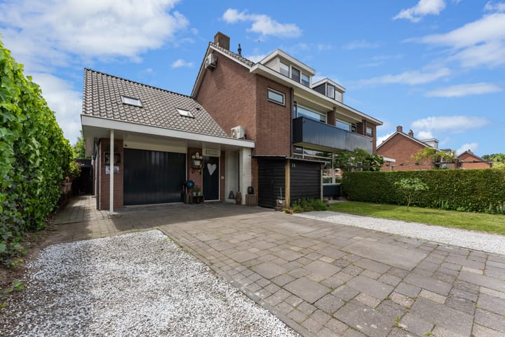 Foto 86 van W.B. van der Veldenstraat 24