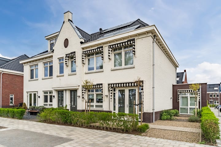 Foto 1 van Wilhelminakanaal Oost 37