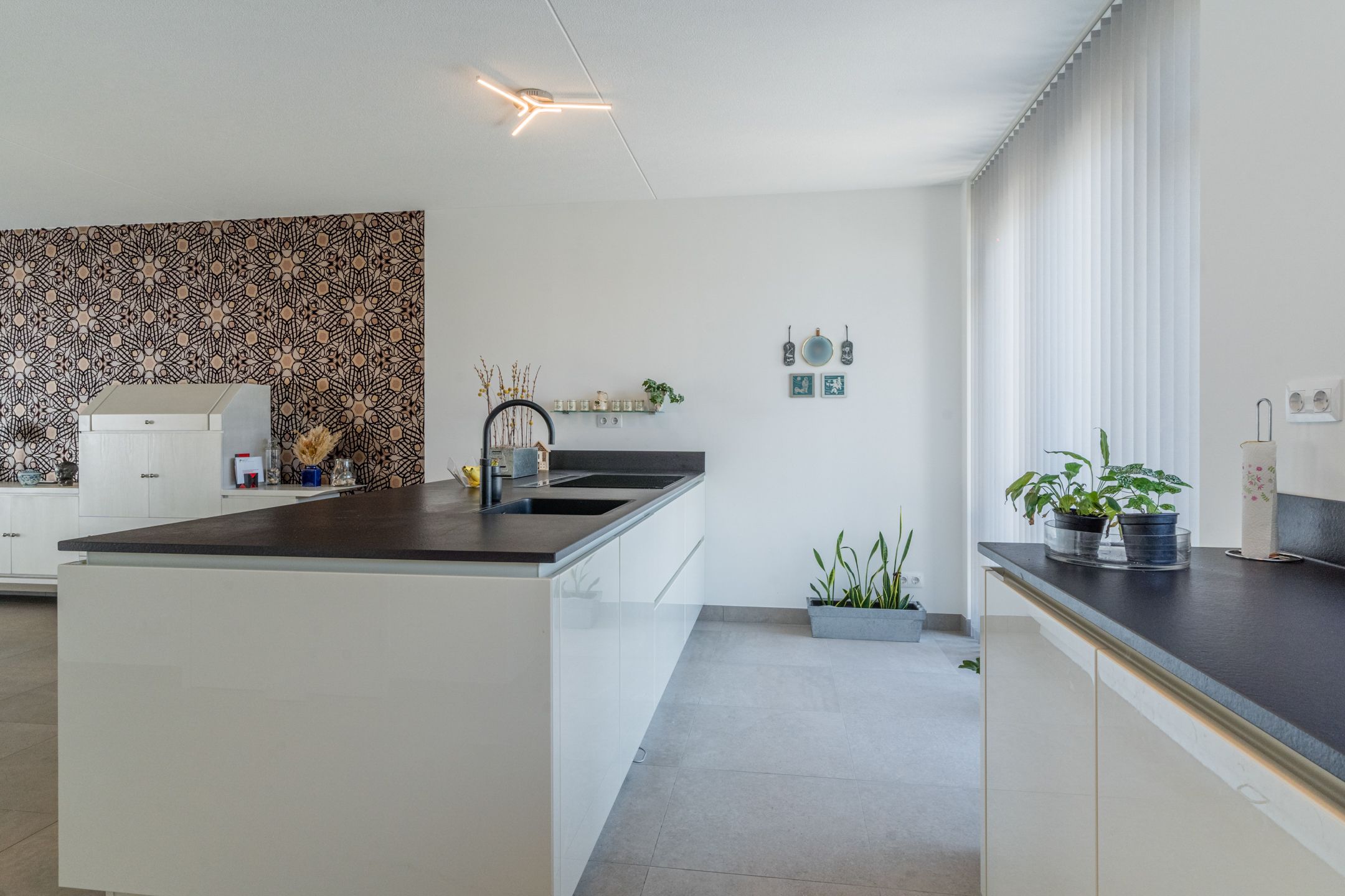 Photo 12 of Wilhelminakanaal Oost 37