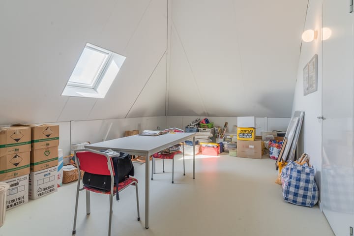 Foto 39 van Wilhelminakanaal Oost 37