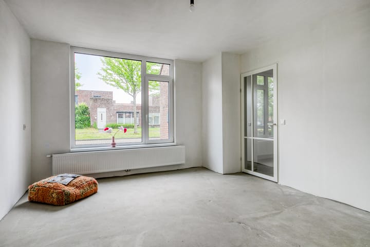 Foto 7 van Azaleastraat 43