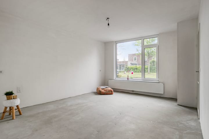 Foto 8 van Azaleastraat 43