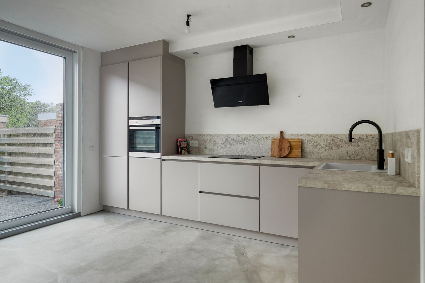 Foto 14 van Azaleastraat 43