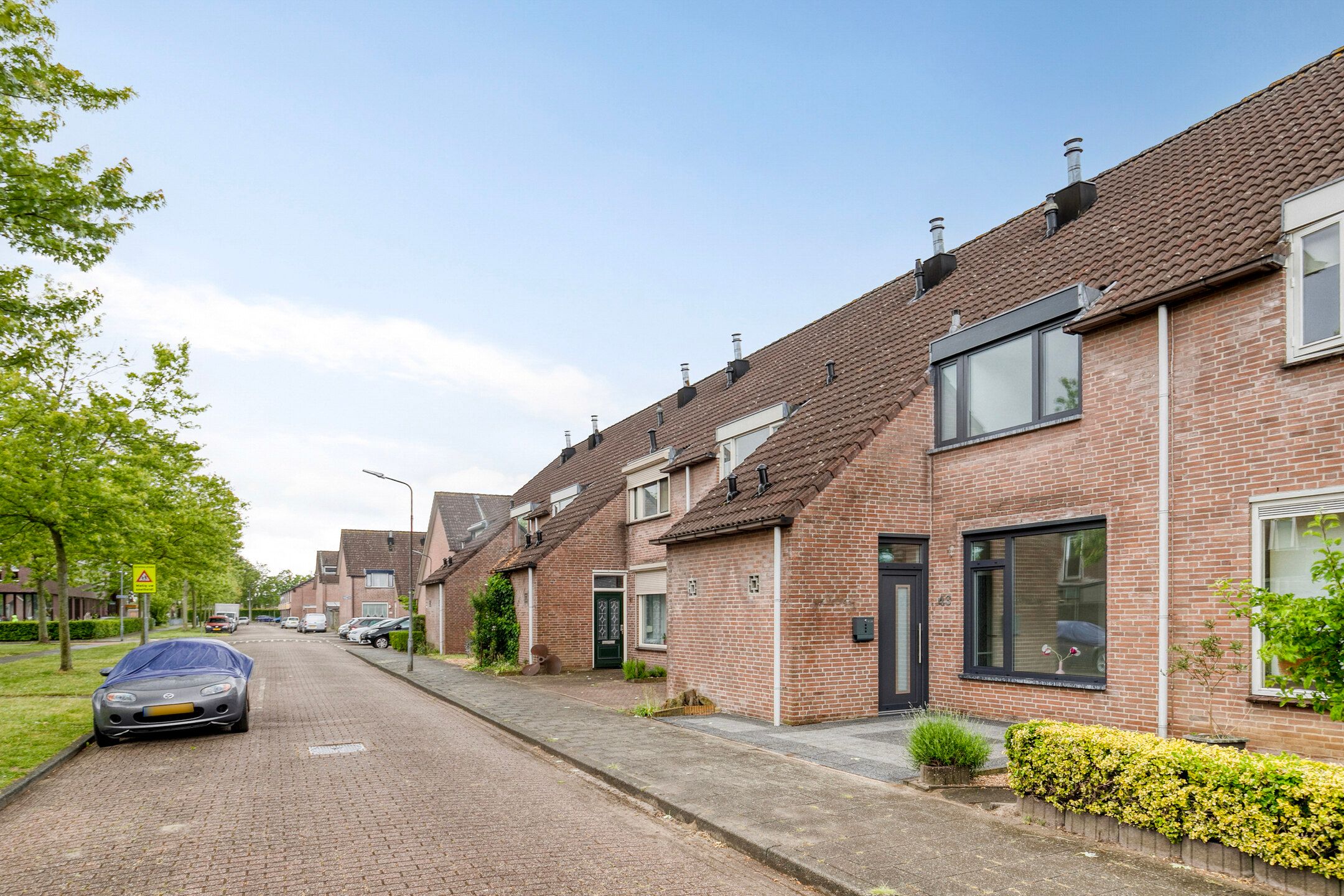 Foto 27 van Azaleastraat 43