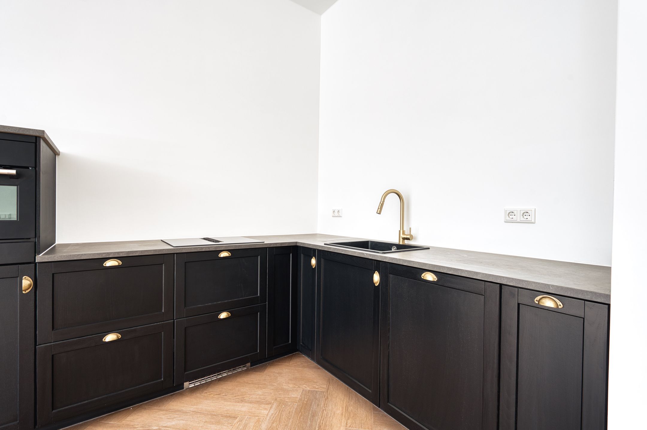 Photo 15 of Brinkstraat 30