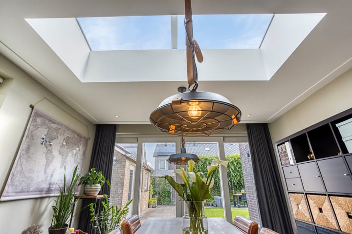 Foto 11 van Floraliastraat 23