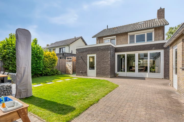 Foto 26 van Floraliastraat 23