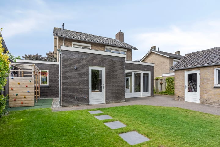 Foto 27 van Floraliastraat 23