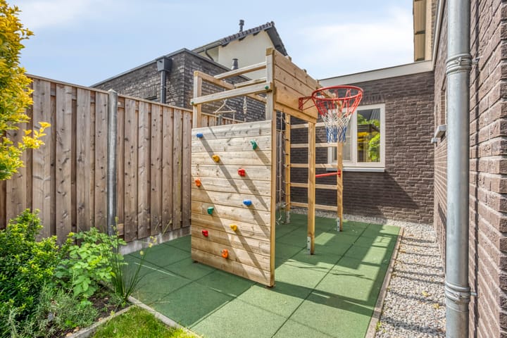 Foto 31 van Floraliastraat 23