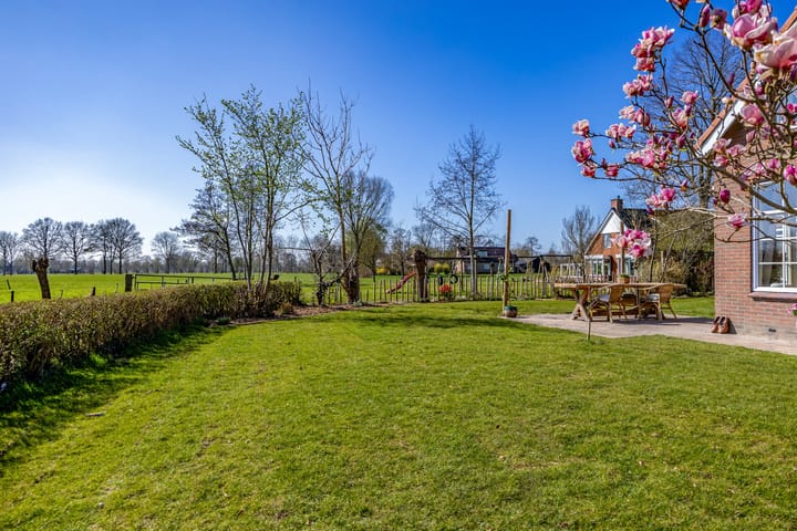 Foto 10 van Molenweg 8