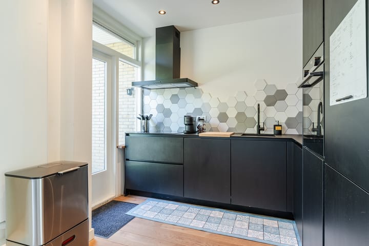 Foto 18 van Admiraal de Ruyterlaan 15