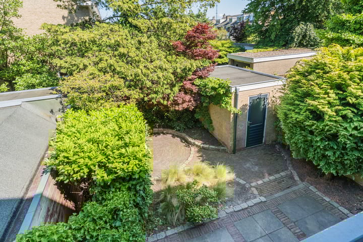 Foto 42 van Admiraal de Ruyterlaan 15