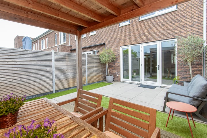 Foto 46 van Jip en Jannekelaan 56