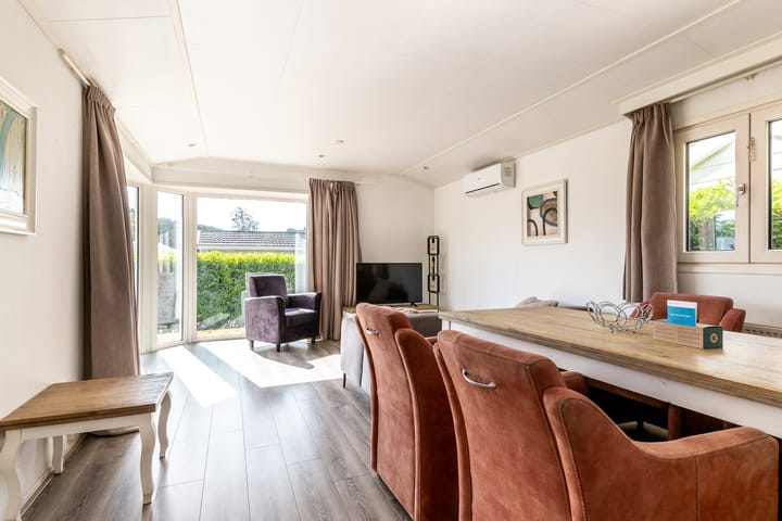 Photo 2 of Zuiderweg 2-R109