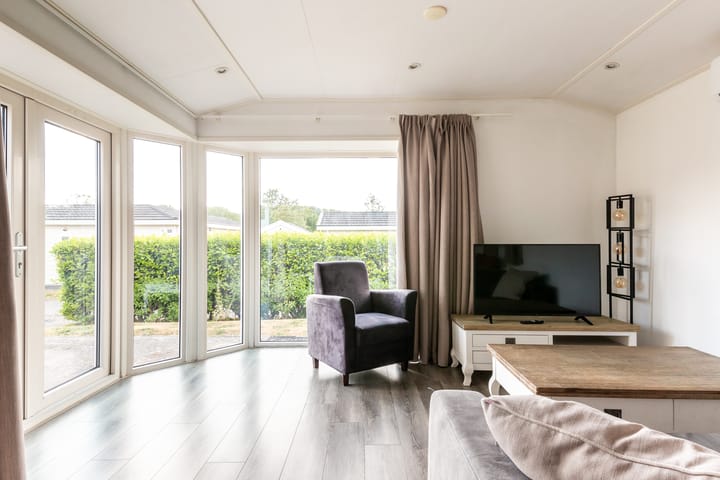 Photo 3 of Zuiderweg 2-R109