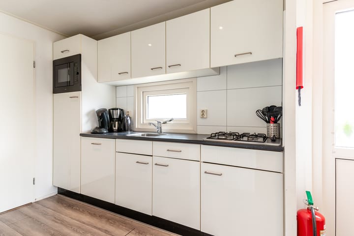 Photo 10 of Zuiderweg 2-R109