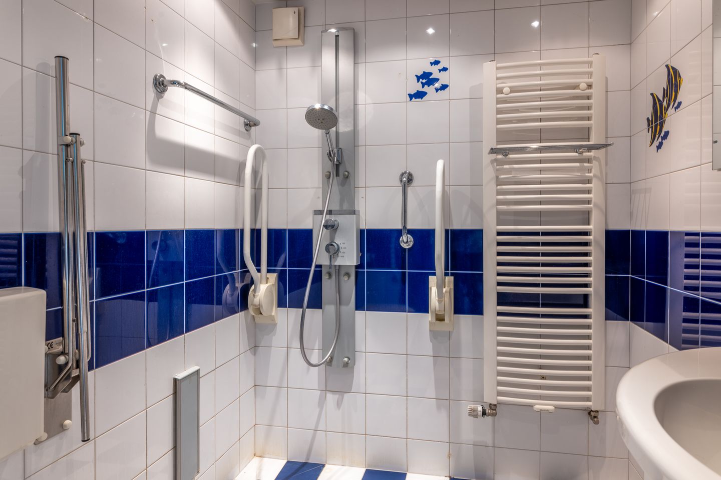 Photo 5 of Brederostraat 35