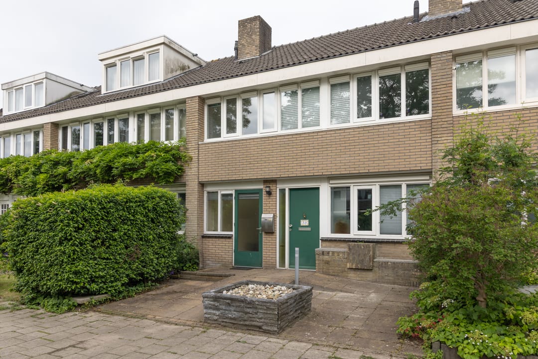 Photo 7 of Brederostraat 35