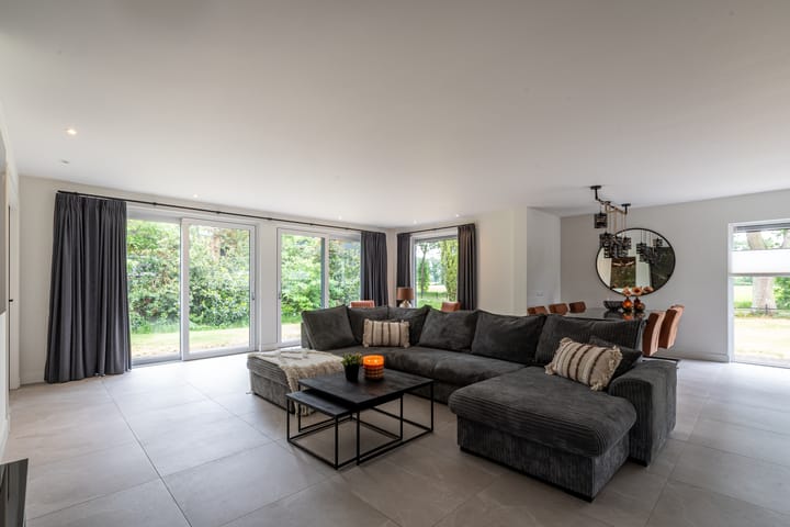 Foto 15 van Lage Esweg 73