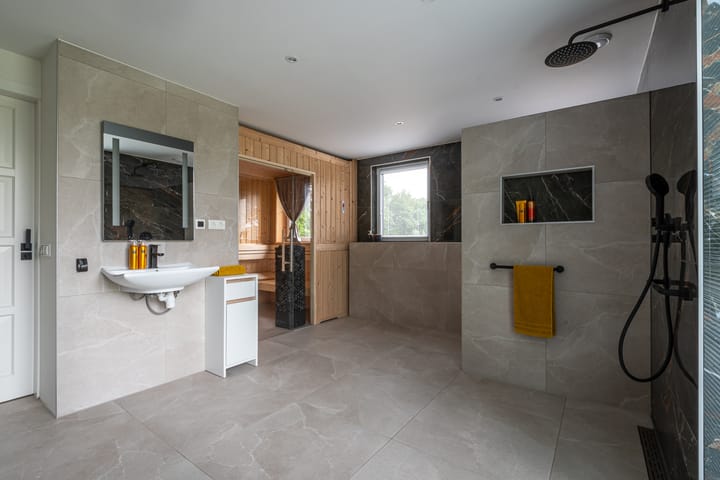 Foto 20 van Lage Esweg 73