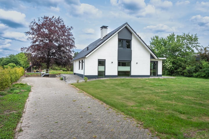 Foto 42 van Lage Esweg 73