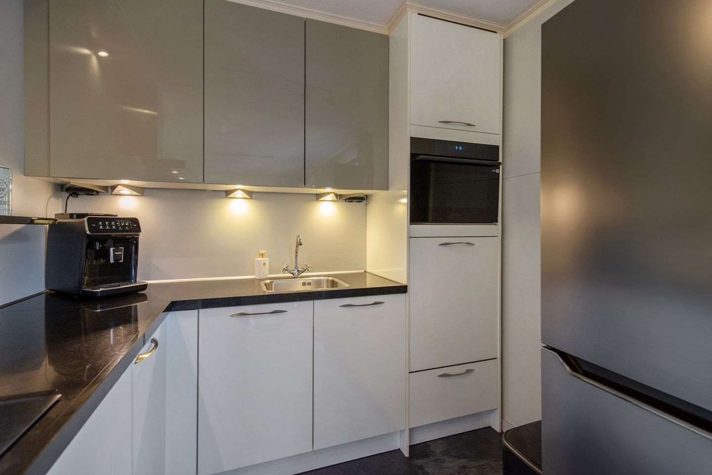 Foto 20 van Theresiastraat 9