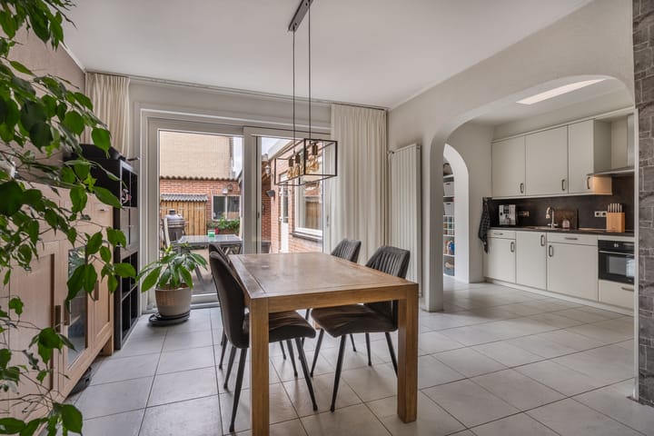 Foto 3 van Burg Herckenrathlaan 6