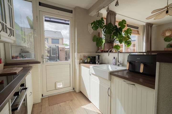 Foto 8 van Pieter de Hooghstraat 9