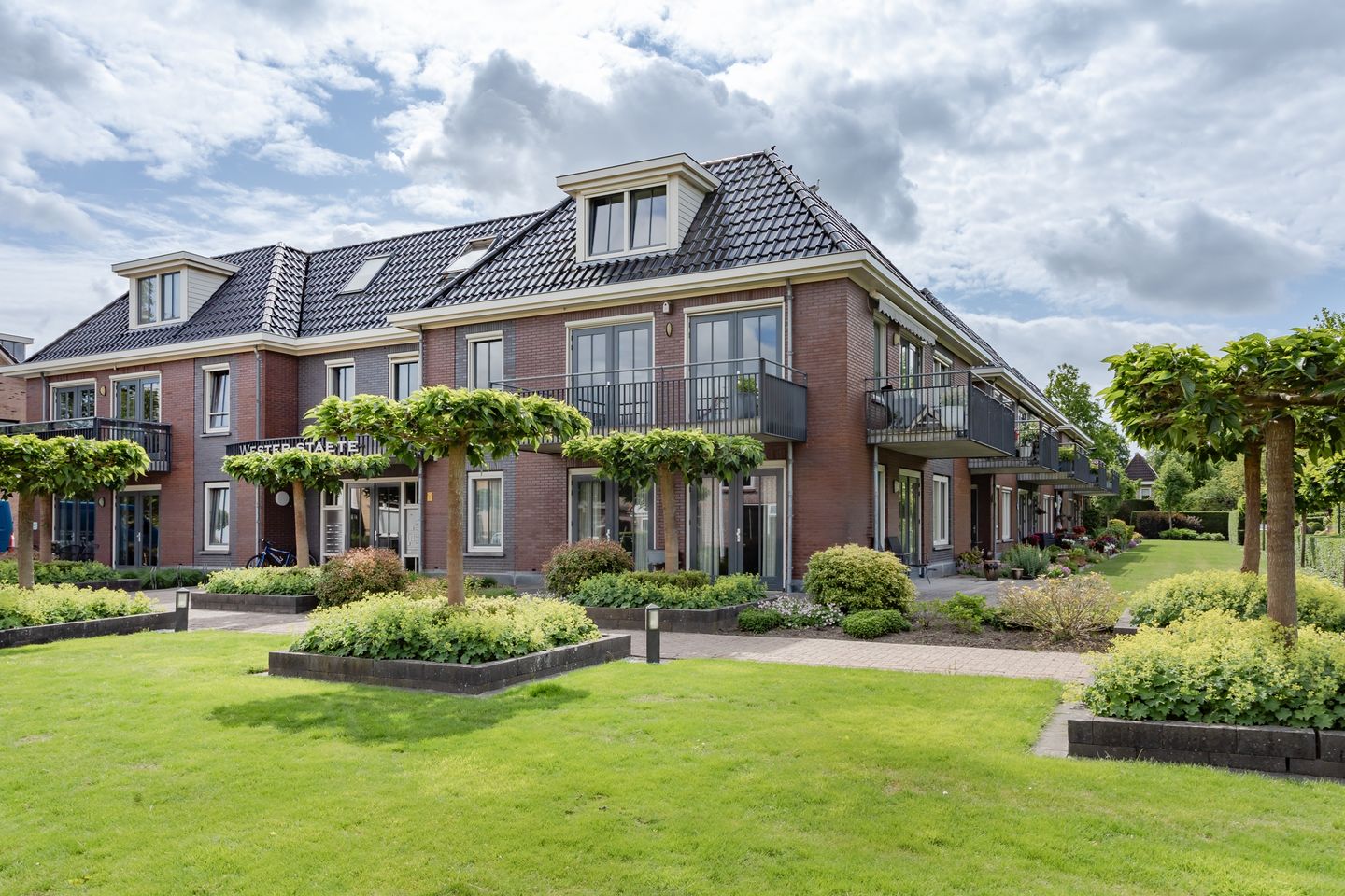 Foto 1 van Westerblokker 58-A