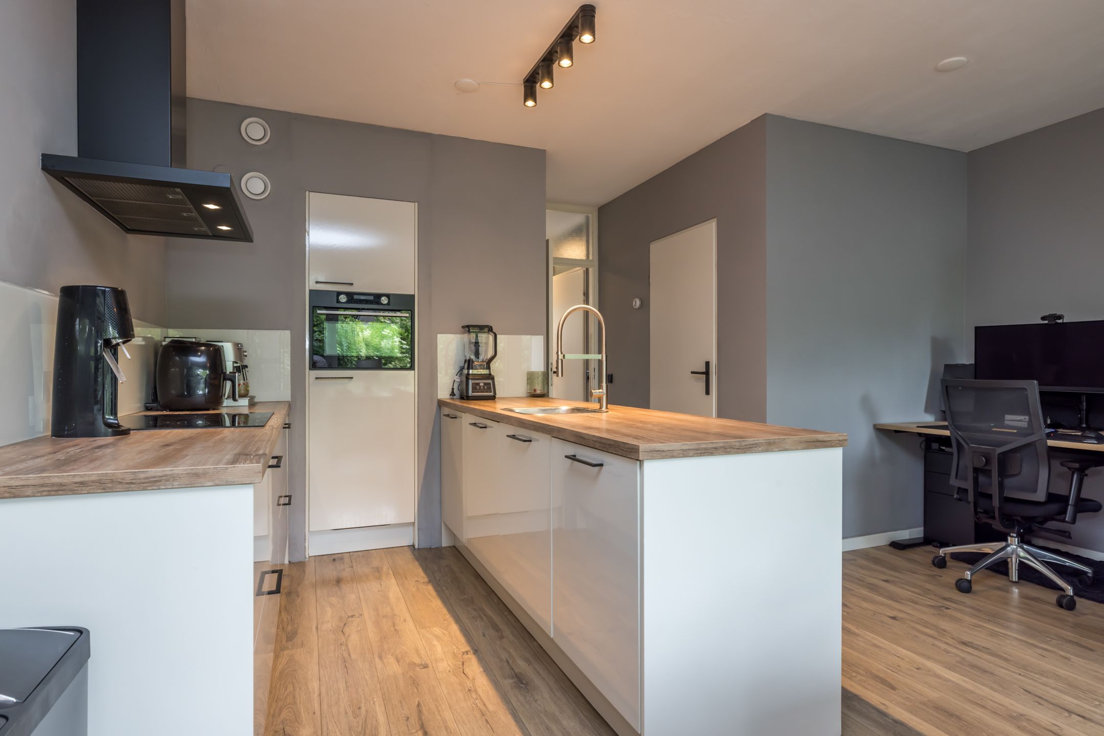 Foto 6 van Rozenhof 39